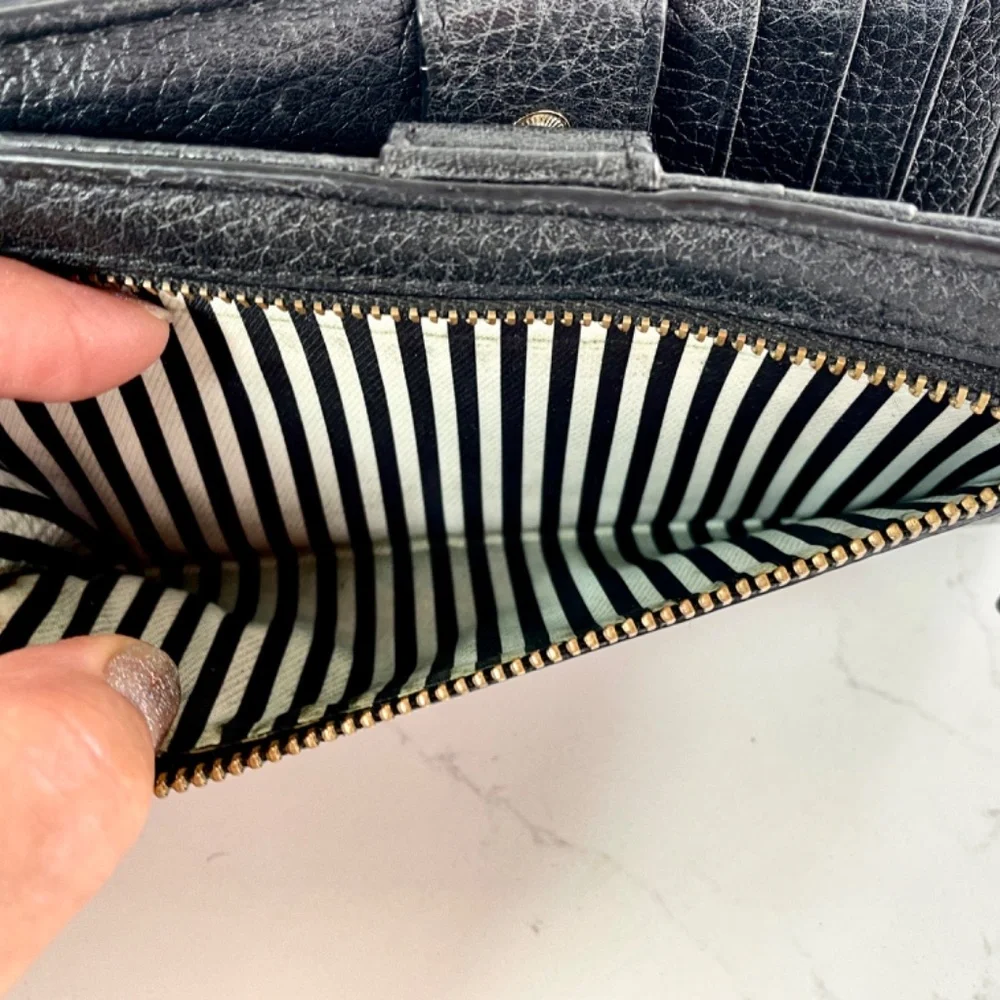 “kate spade” slim black Pebbled Leather bi-fold wallet - Picture 6 of 8